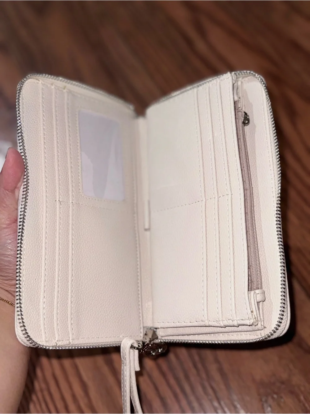 Steve Madden Men's Cream Zip-Around Wristlet Wallet